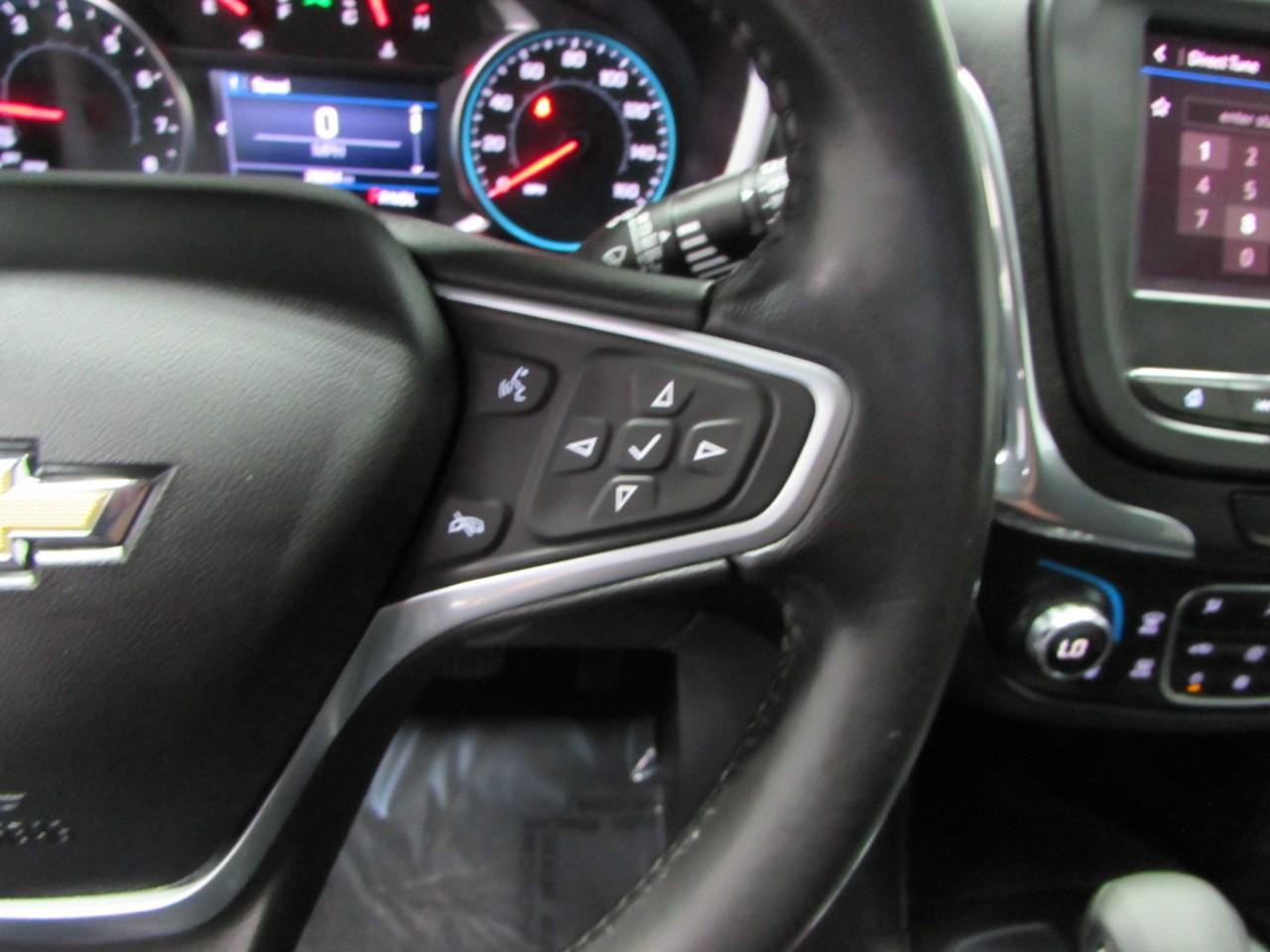 Chevrolet Equinox Vehicle Full-screen Gallery Image 16