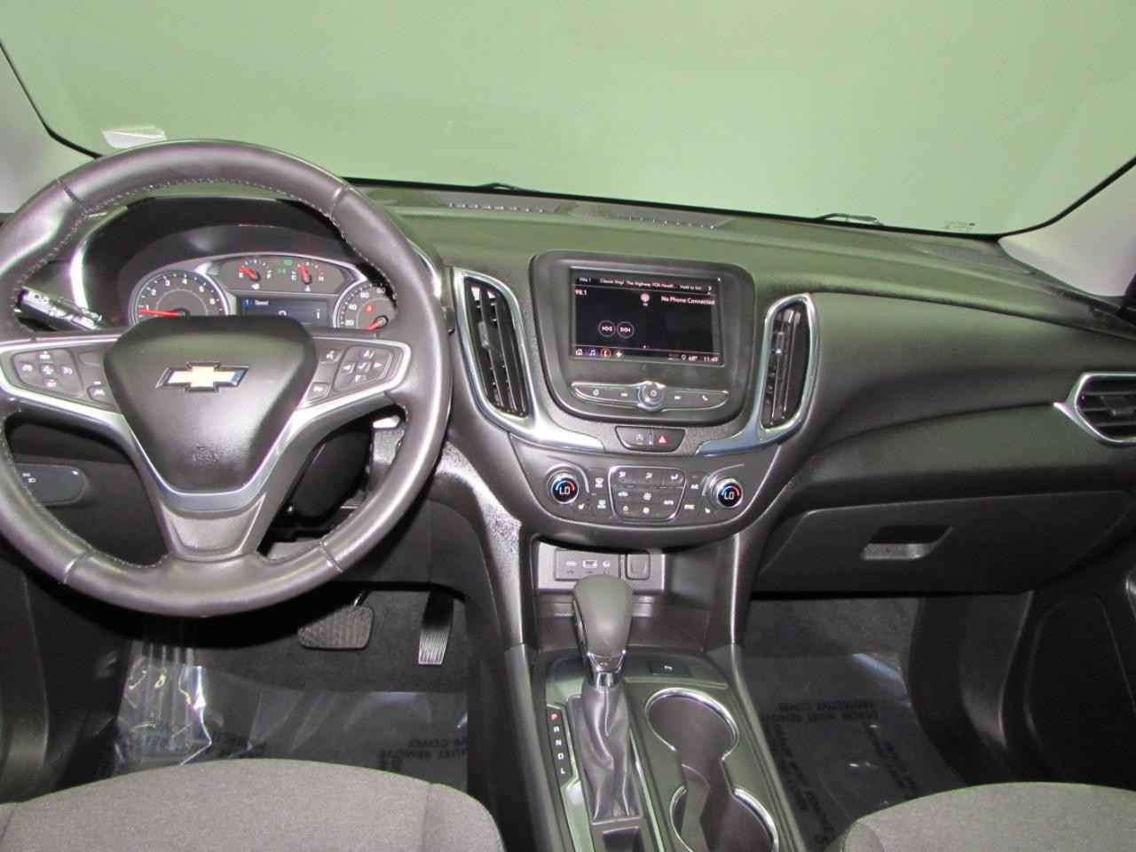 Chevrolet Equinox Vehicle Full-screen Gallery Image 21