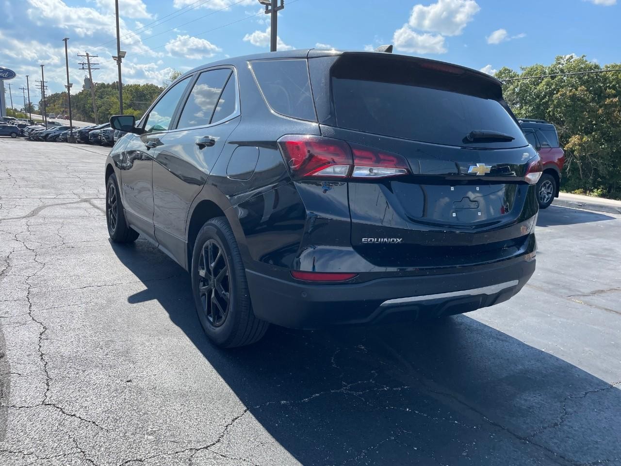 Chevrolet Equinox Vehicle Full-screen Gallery Image 30