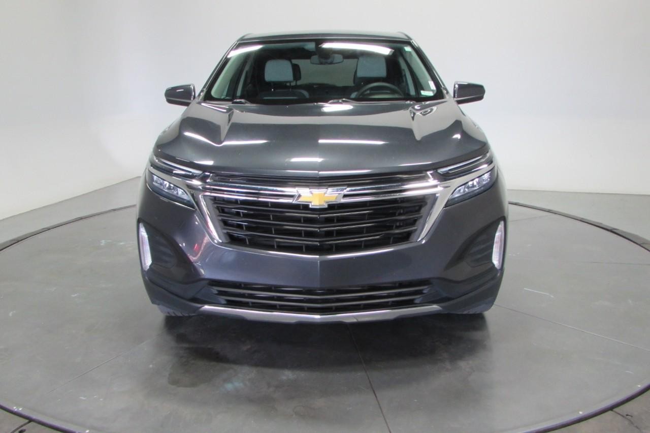 Chevrolet Equinox Vehicle Full-screen Gallery Image 02