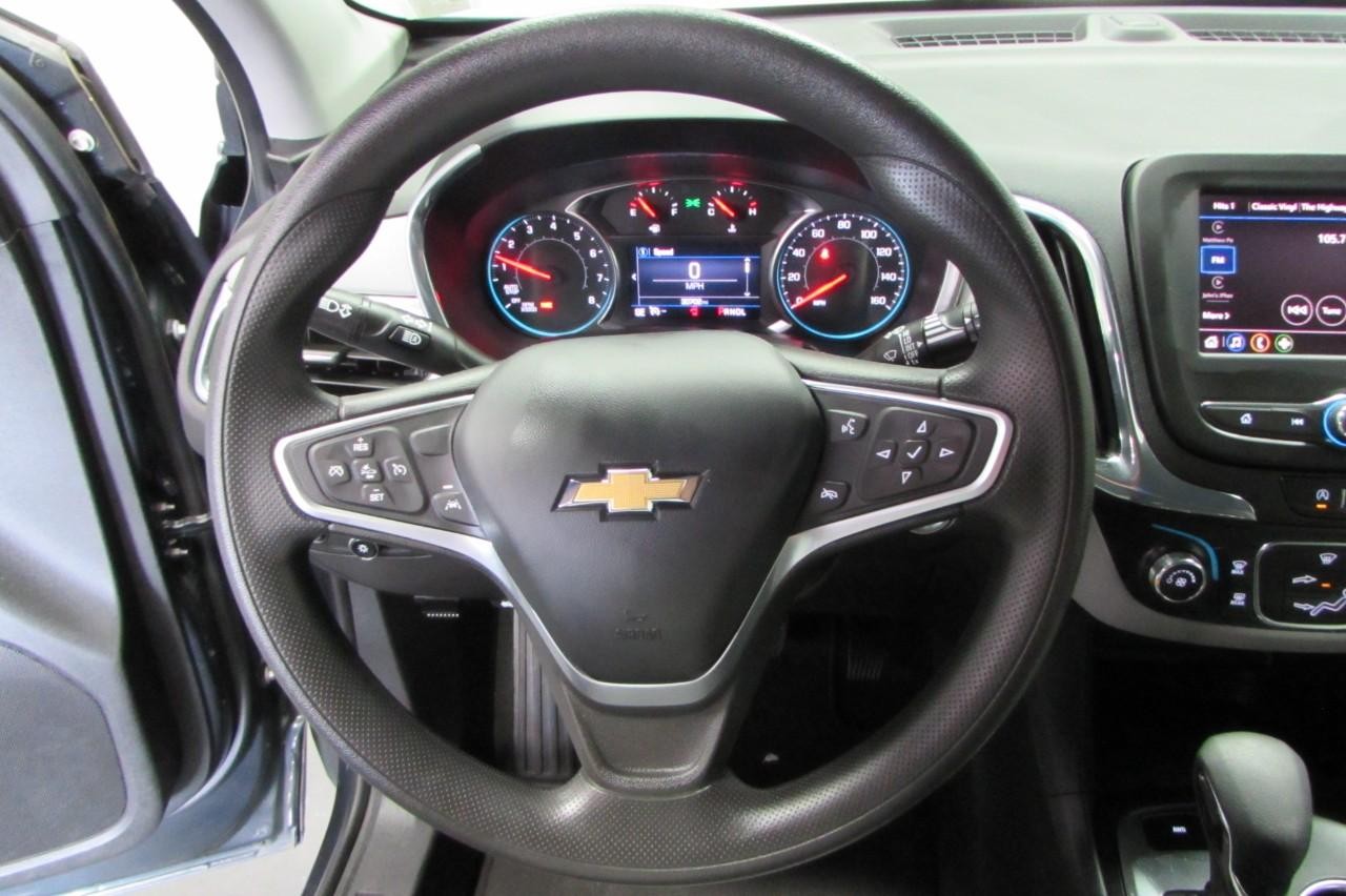 Chevrolet Equinox Vehicle Full-screen Gallery Image 14