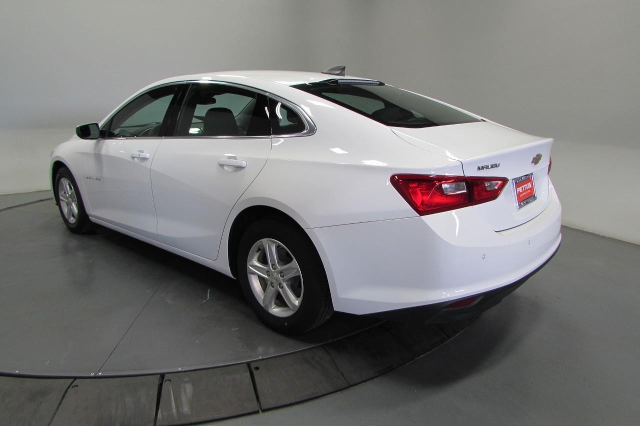 Chevrolet Malibu Vehicle Full-screen Gallery Image 06