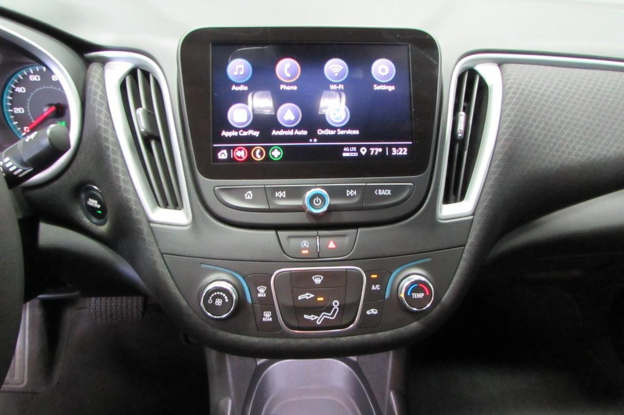 Chevrolet Malibu Vehicle Full-screen Gallery Image 19