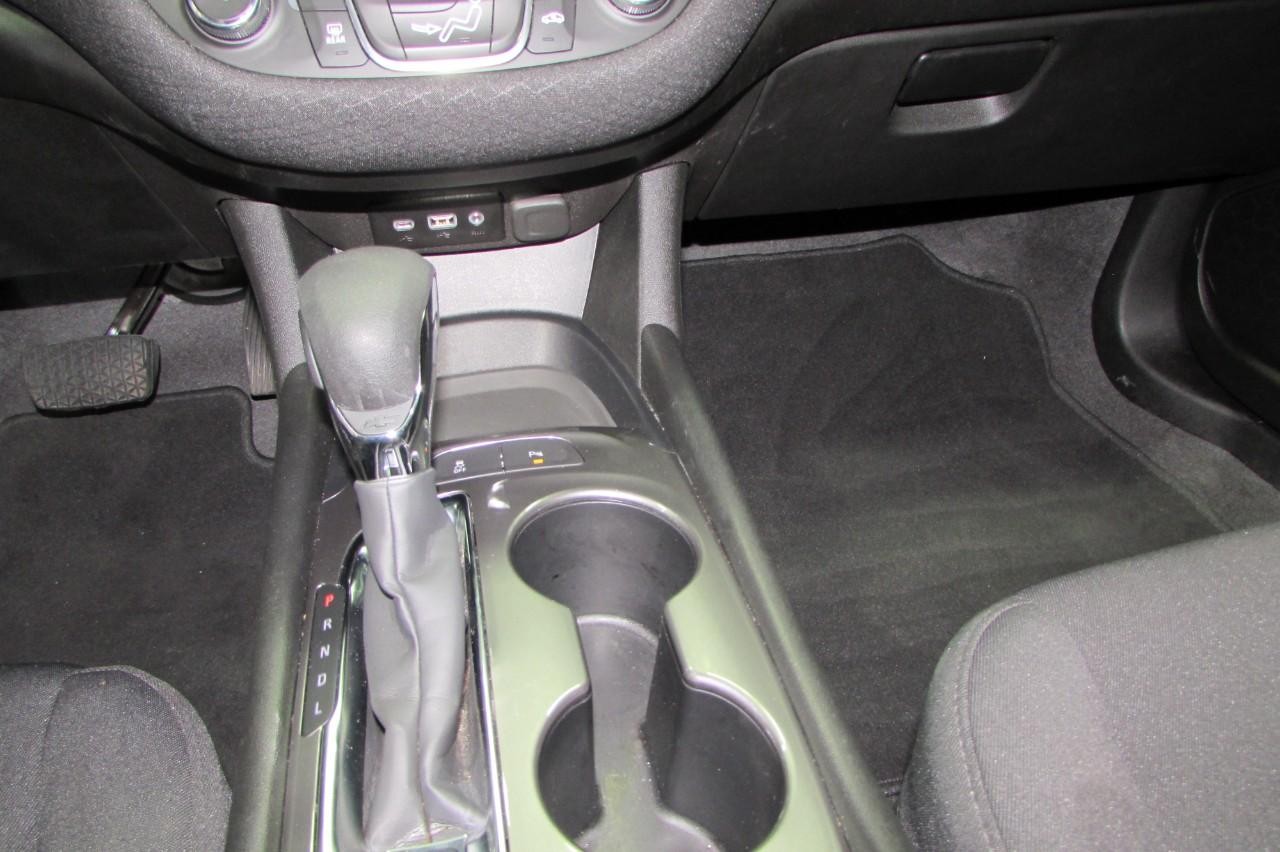 Chevrolet Malibu Vehicle Full-screen Gallery Image 20