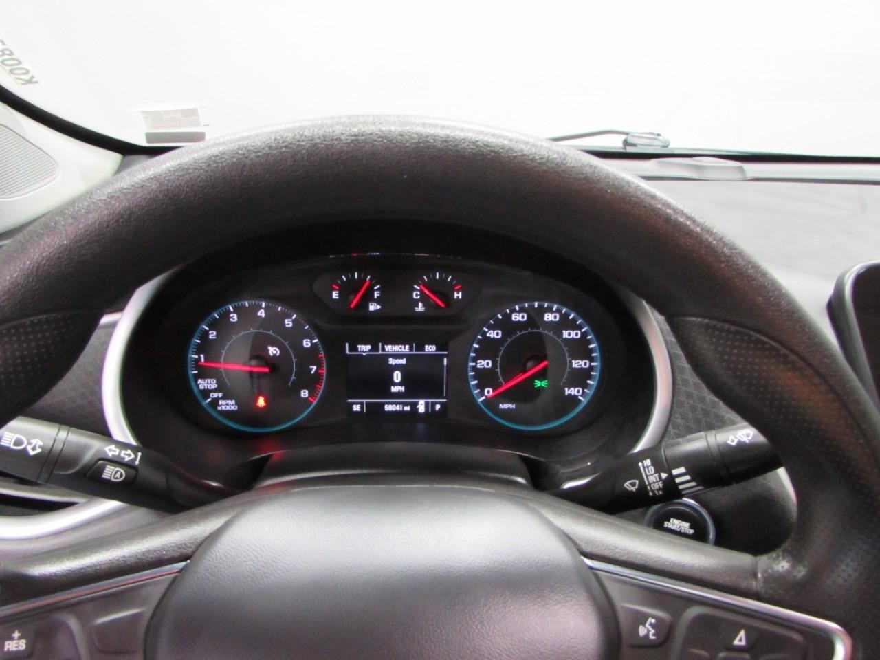 Chevrolet Malibu Vehicle Full-screen Gallery Image 17