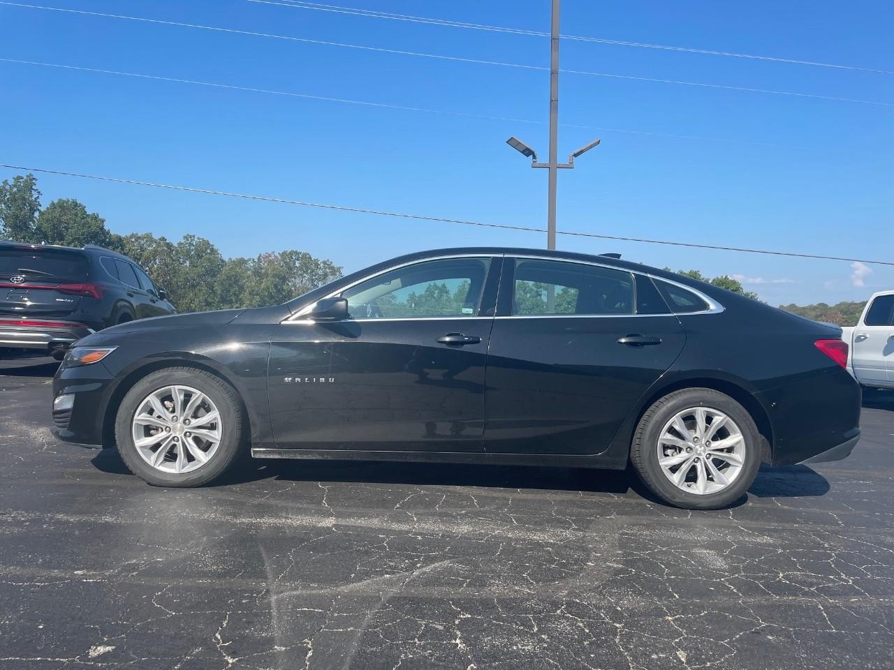 Chevrolet Malibu Vehicle Full-screen Gallery Image 26