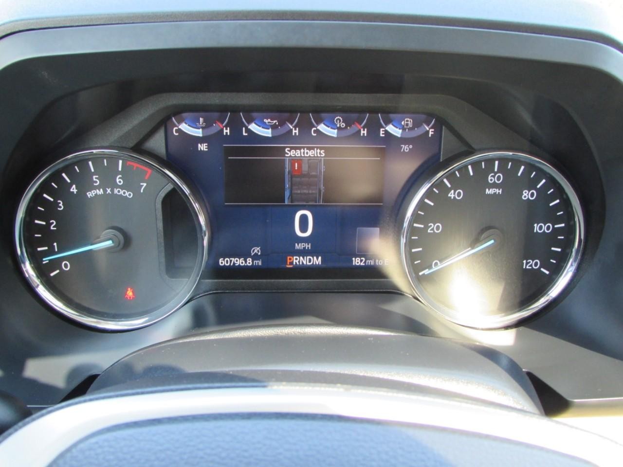 Ford Expedition Max Vehicle Full-screen Gallery Image 14