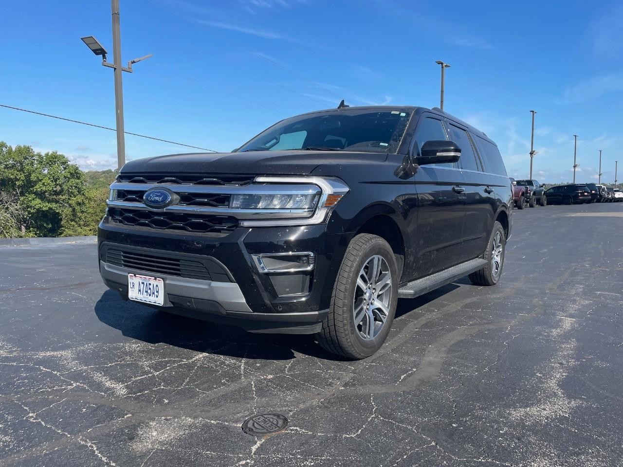 Ford Expedition Max Vehicle Full-screen Gallery Image 35