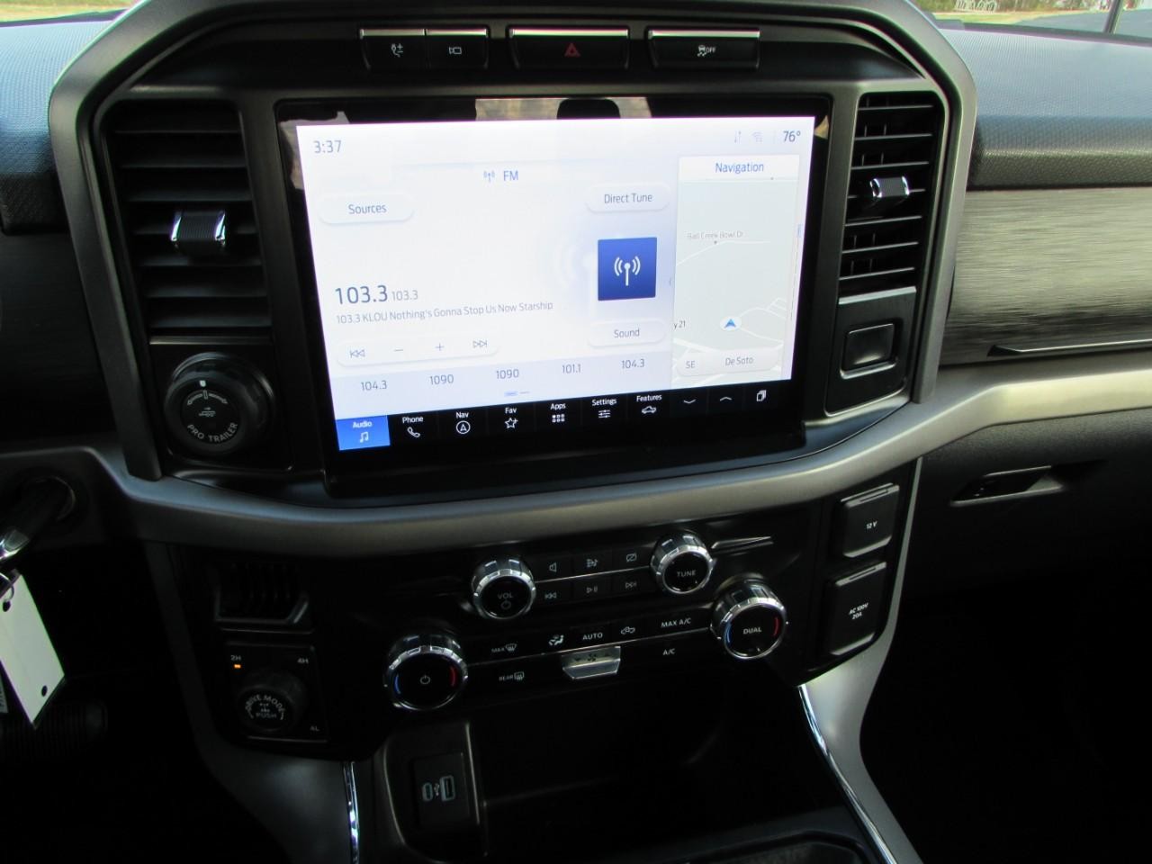 Ford F-150 Vehicle Full-screen Gallery Image 27