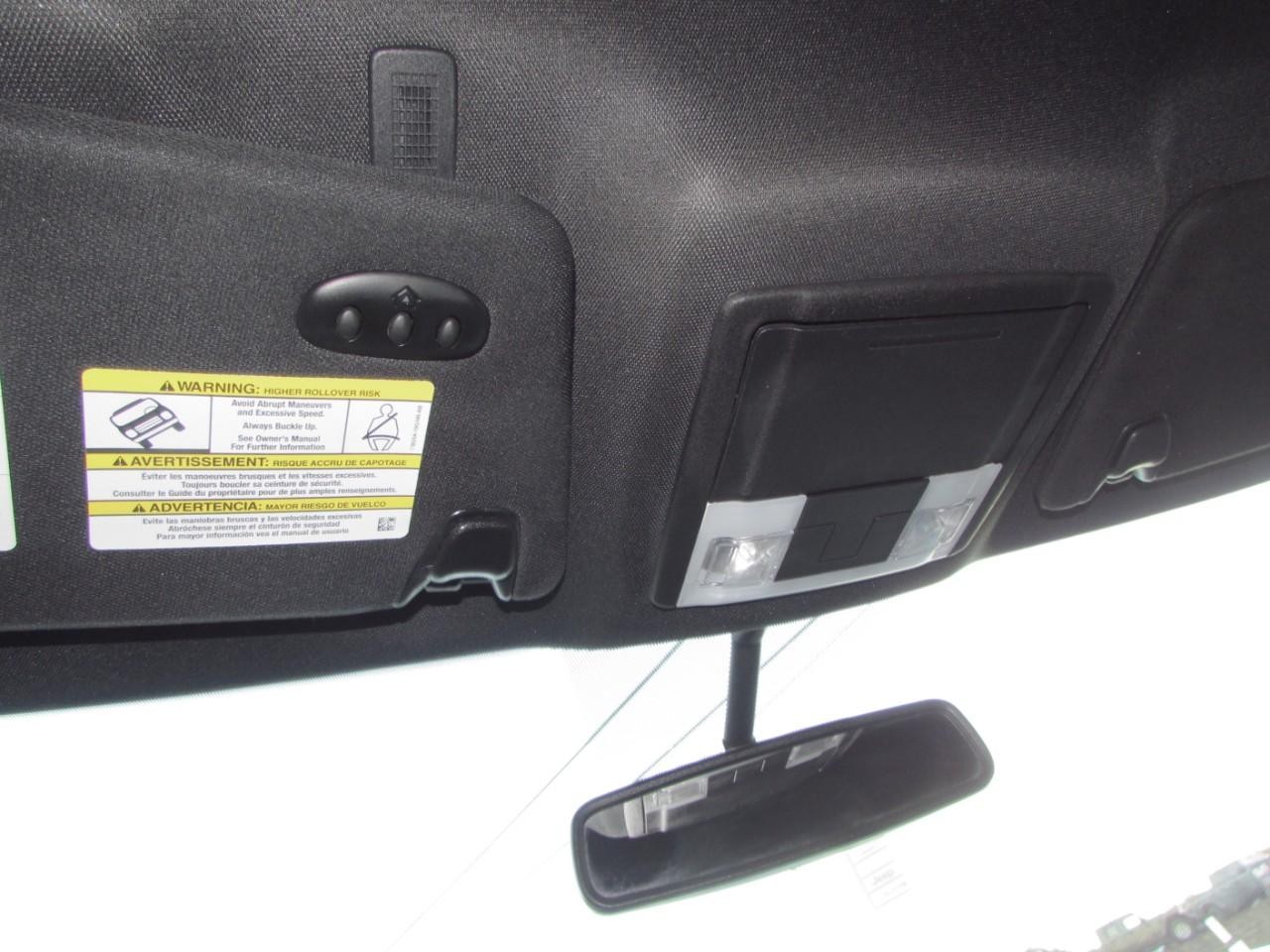 Ford Explorer Vehicle Full-screen Gallery Image 21