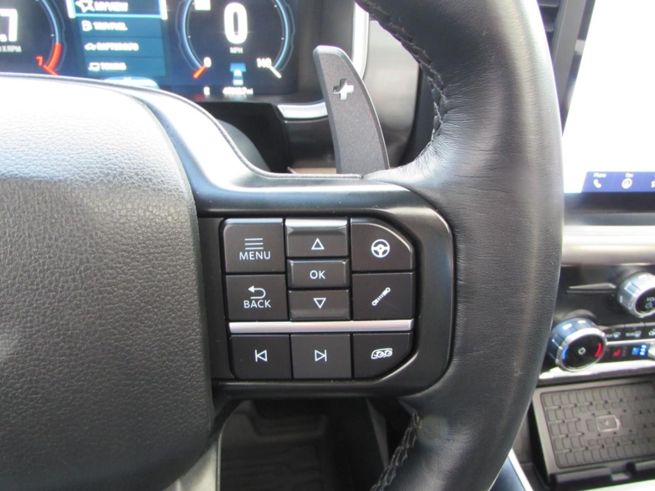 Ford F-150 Vehicle Full-screen Gallery Image 23