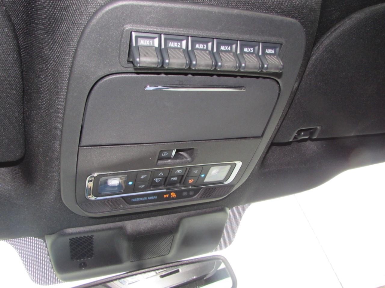 Ford F-150 Vehicle Full-screen Gallery Image 25