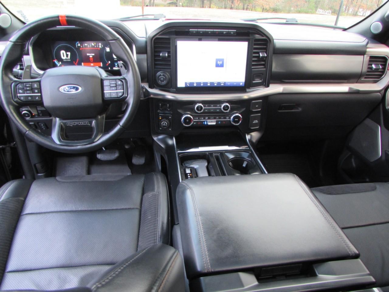 Ford F-150 Vehicle Full-screen Gallery Image 31