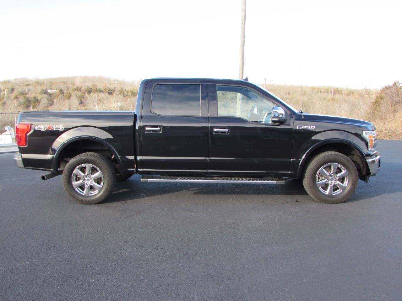 Ford F-150 Vehicle Full-screen Gallery Image 08