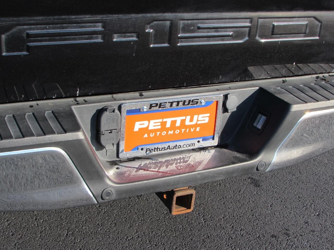 Ford F-150 Vehicle Full-screen Gallery Image 12