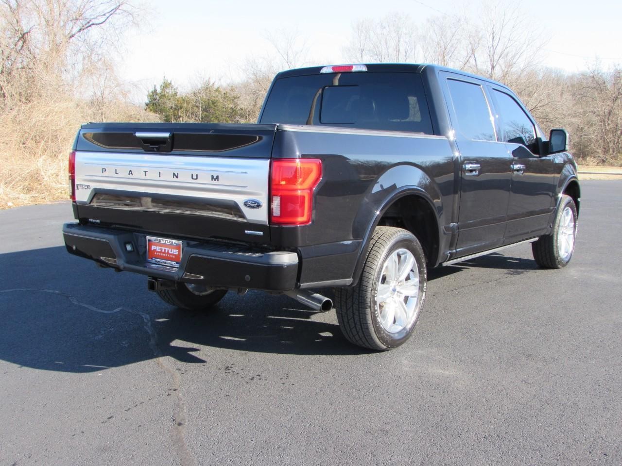 Ford F-150 Vehicle Full-screen Gallery Image 07