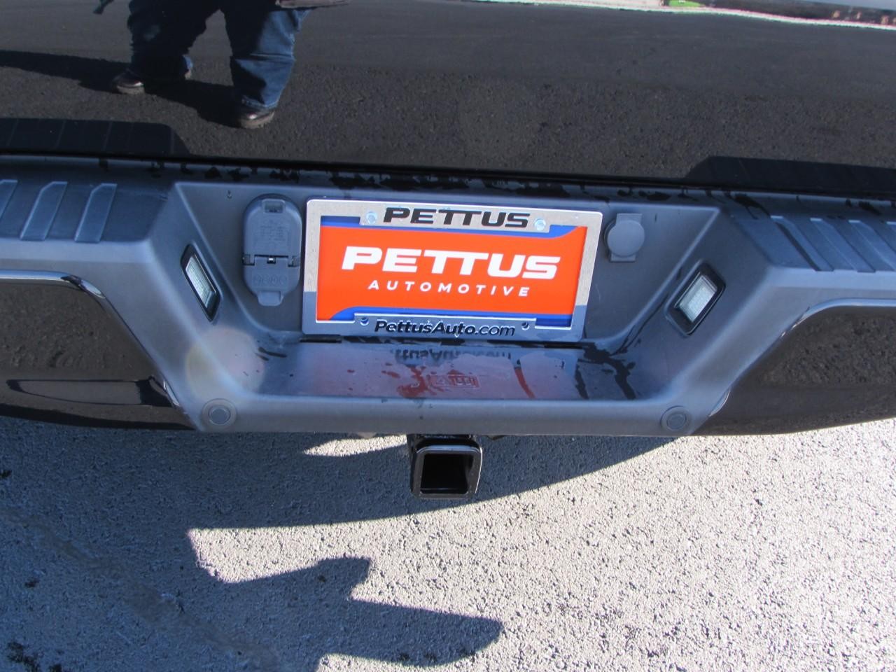 Ford F-150 Vehicle Full-screen Gallery Image 12