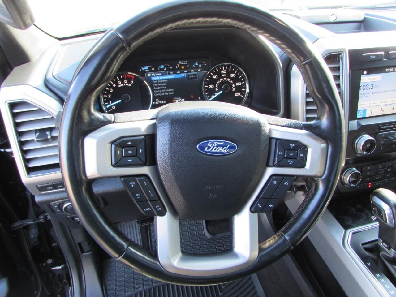 Ford F-150 Vehicle Full-screen Gallery Image 16