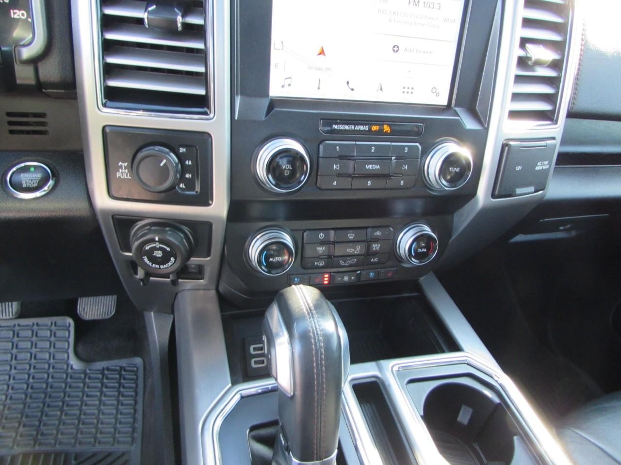 Ford F-150 Vehicle Full-screen Gallery Image 23