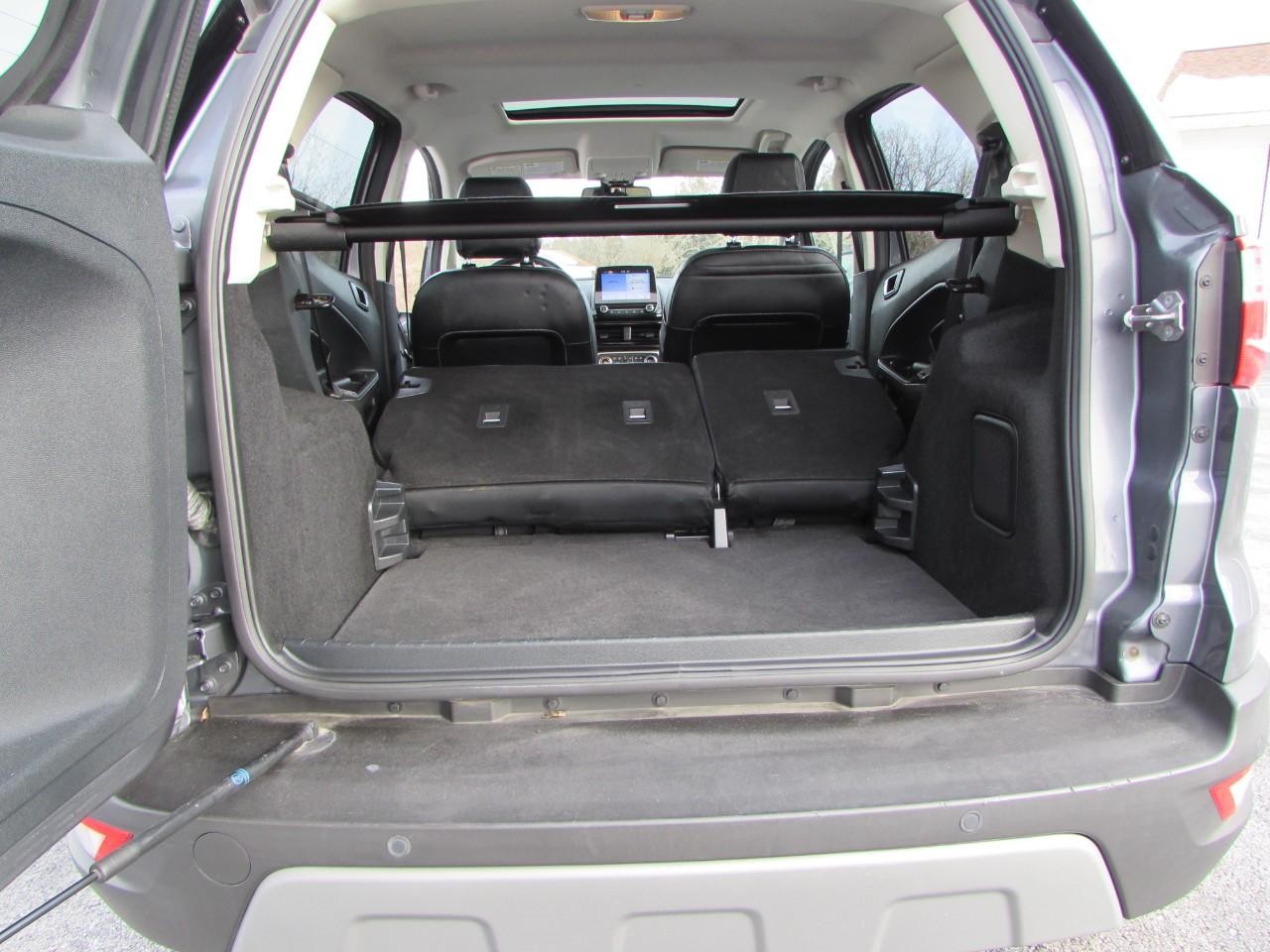 Ford EcoSport Vehicle Full-screen Gallery Image 30