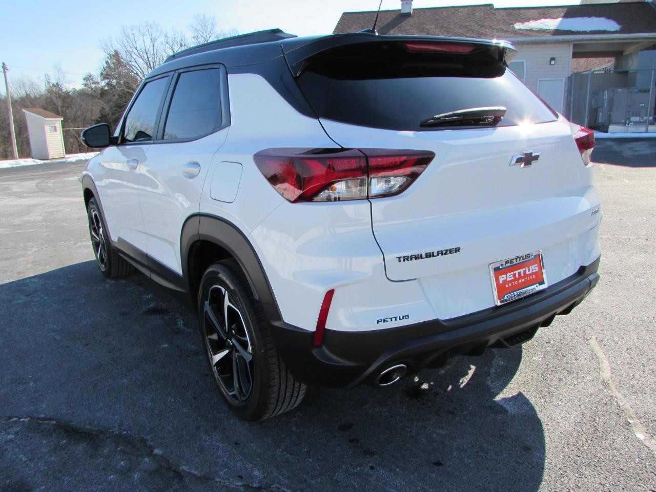 Chevrolet TrailBlazer Vehicle Full-screen Gallery Image 05