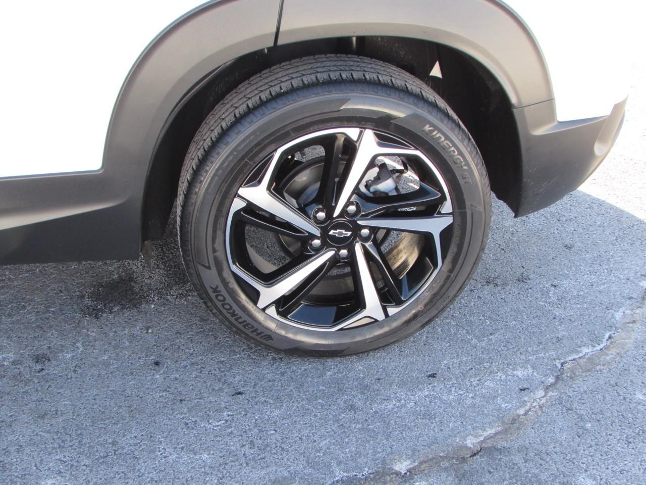 Chevrolet TrailBlazer Vehicle Full-screen Gallery Image 10