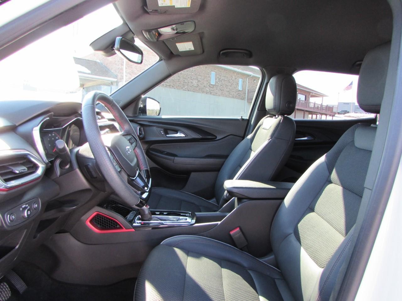 Chevrolet TrailBlazer Vehicle Full-screen Gallery Image 12