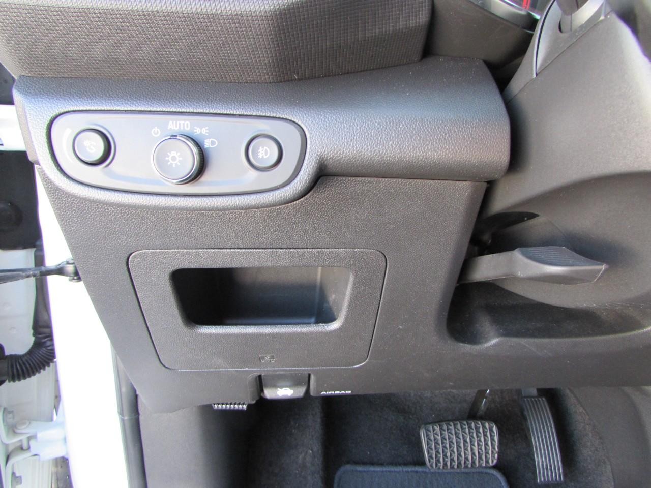 Chevrolet TrailBlazer Vehicle Full-screen Gallery Image 13