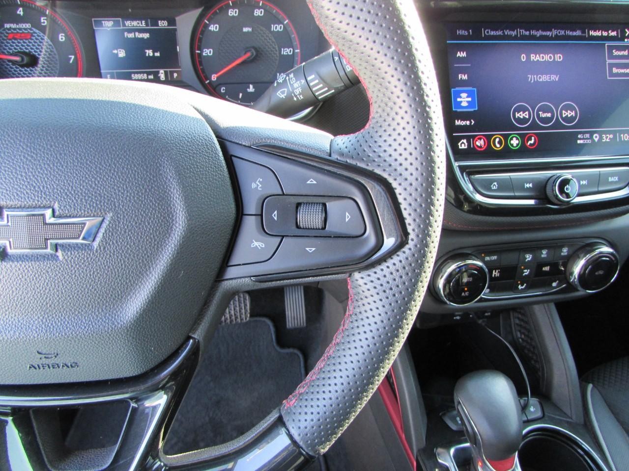 Chevrolet TrailBlazer Vehicle Full-screen Gallery Image 16