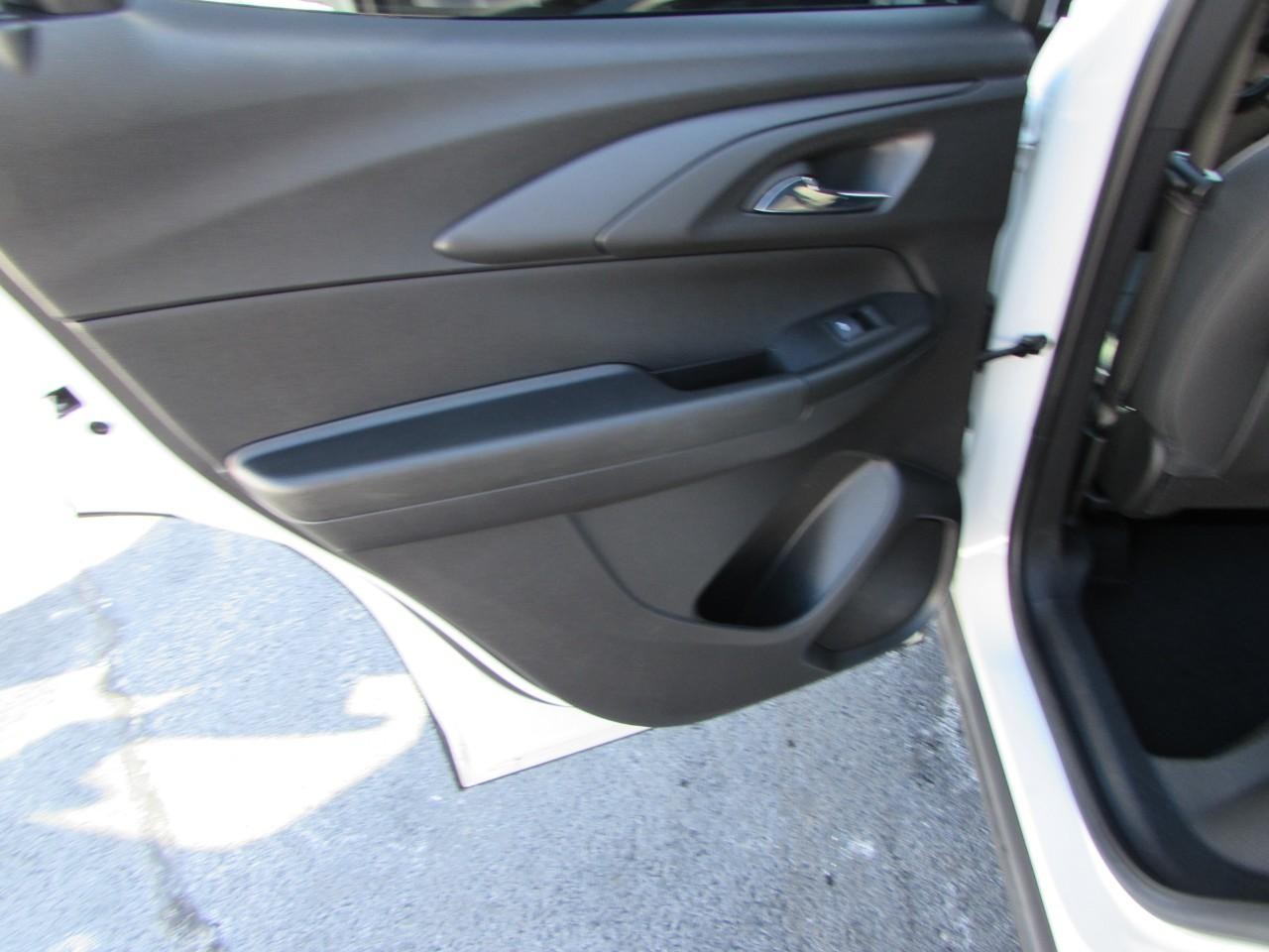 Chevrolet TrailBlazer Vehicle Full-screen Gallery Image 23