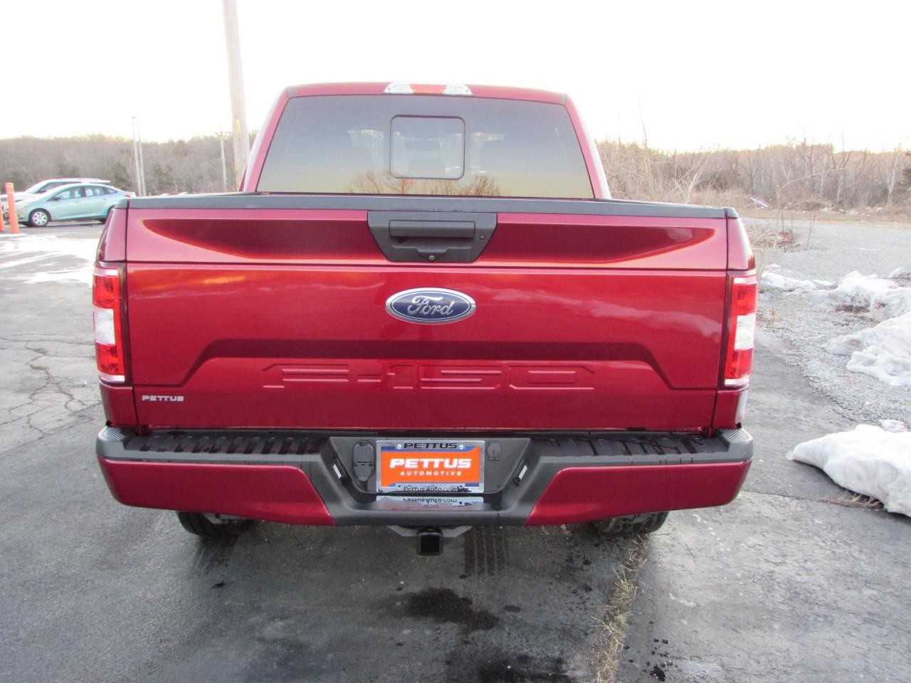 Ford F-150 Vehicle Full-screen Gallery Image 06