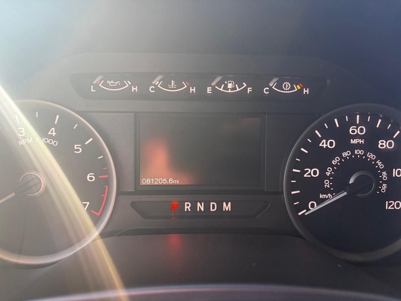 Ford F-150 Vehicle Full-screen Gallery Image 37