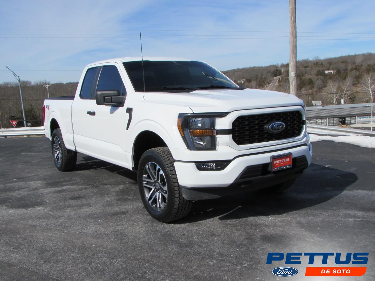 Ford F-150 Vehicle Full-screen Gallery Image 01