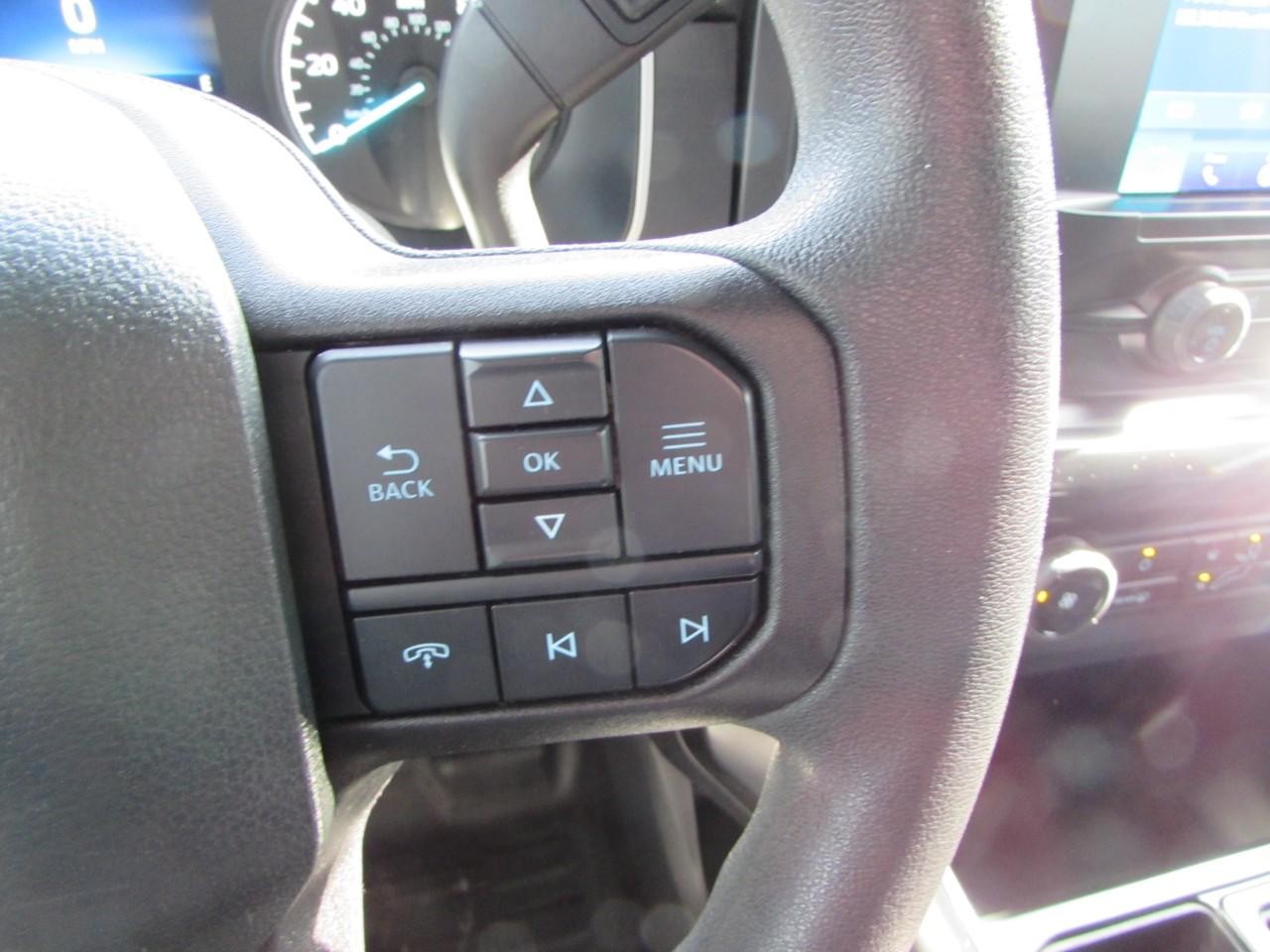 Ford F-150 Vehicle Full-screen Gallery Image 20