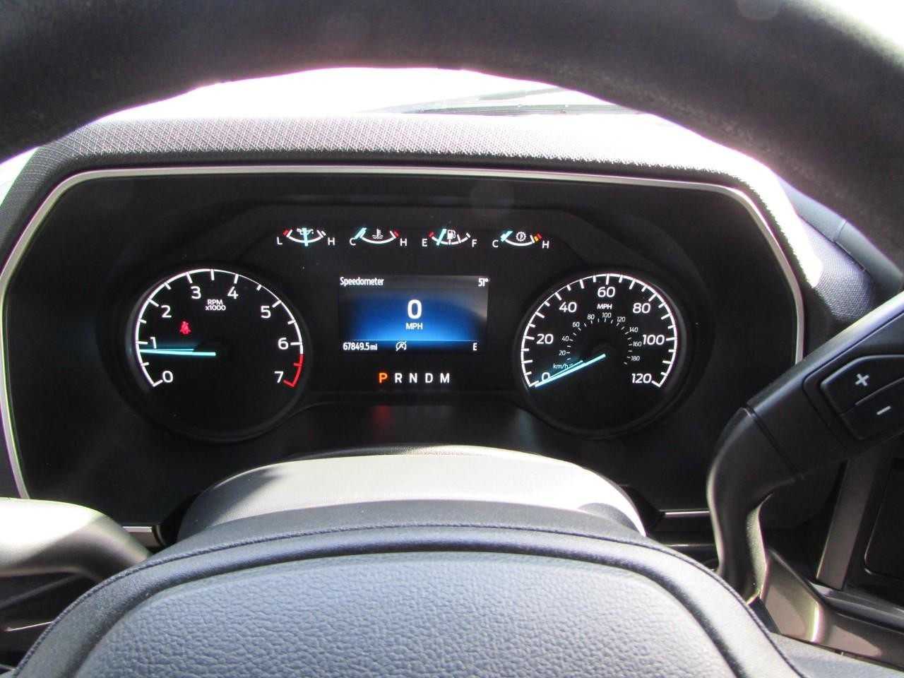 Ford F-150 Vehicle Full-screen Gallery Image 21