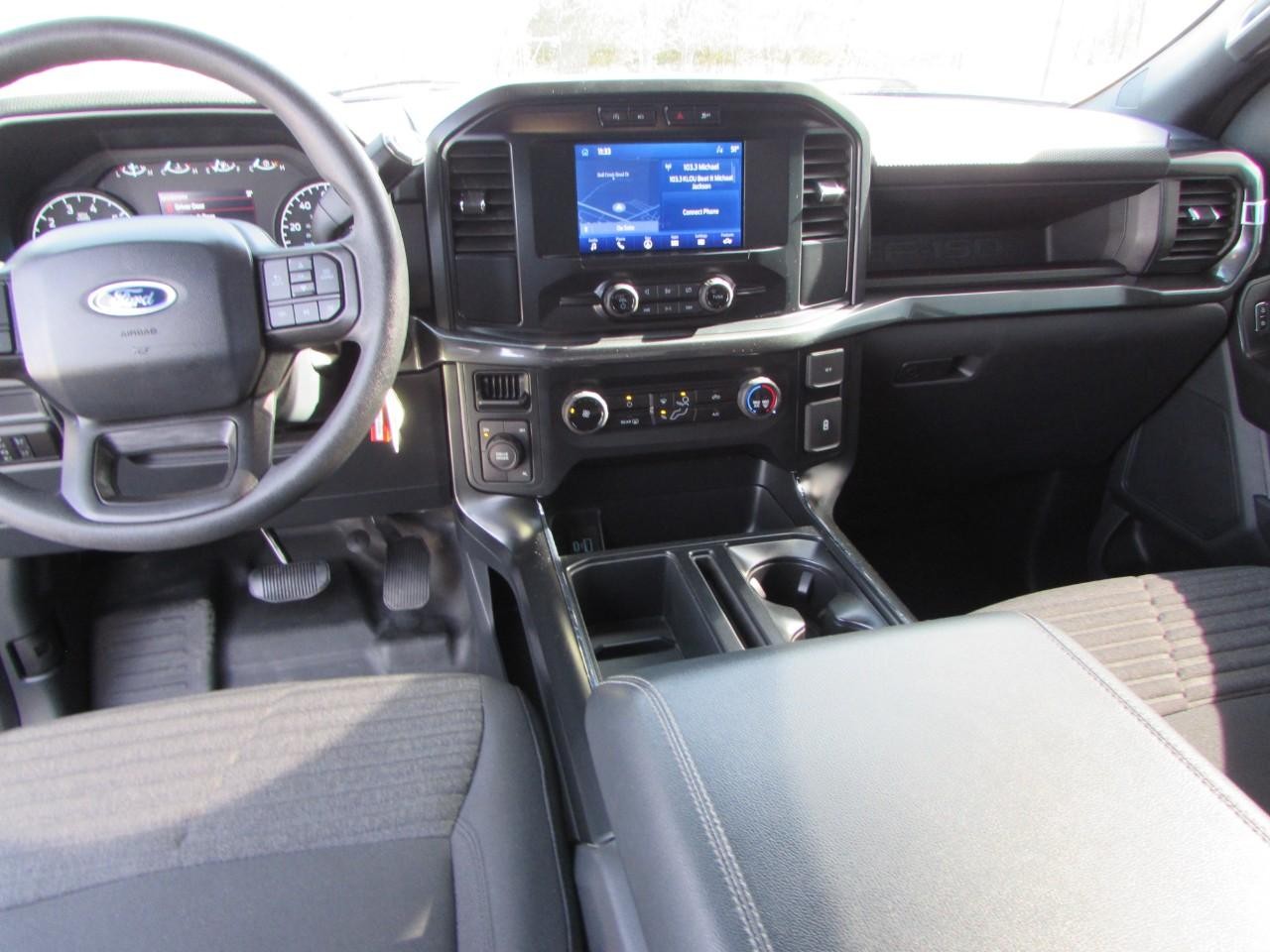 Ford F-150 Vehicle Full-screen Gallery Image 27