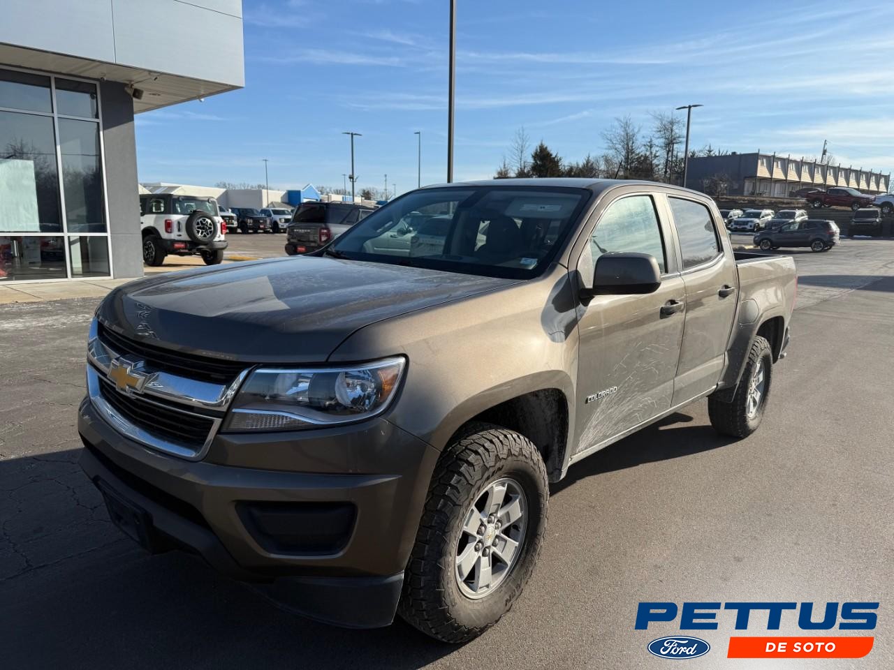 Chevrolet Colorado Vehicle Full-screen Gallery Image 01