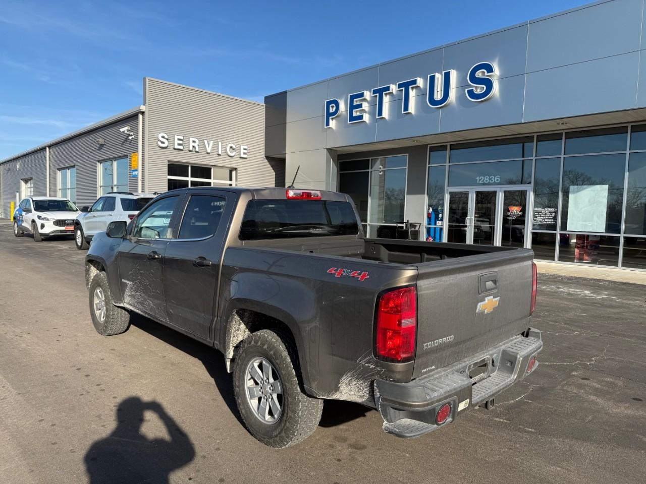 Chevrolet Colorado Vehicle Full-screen Gallery Image 03