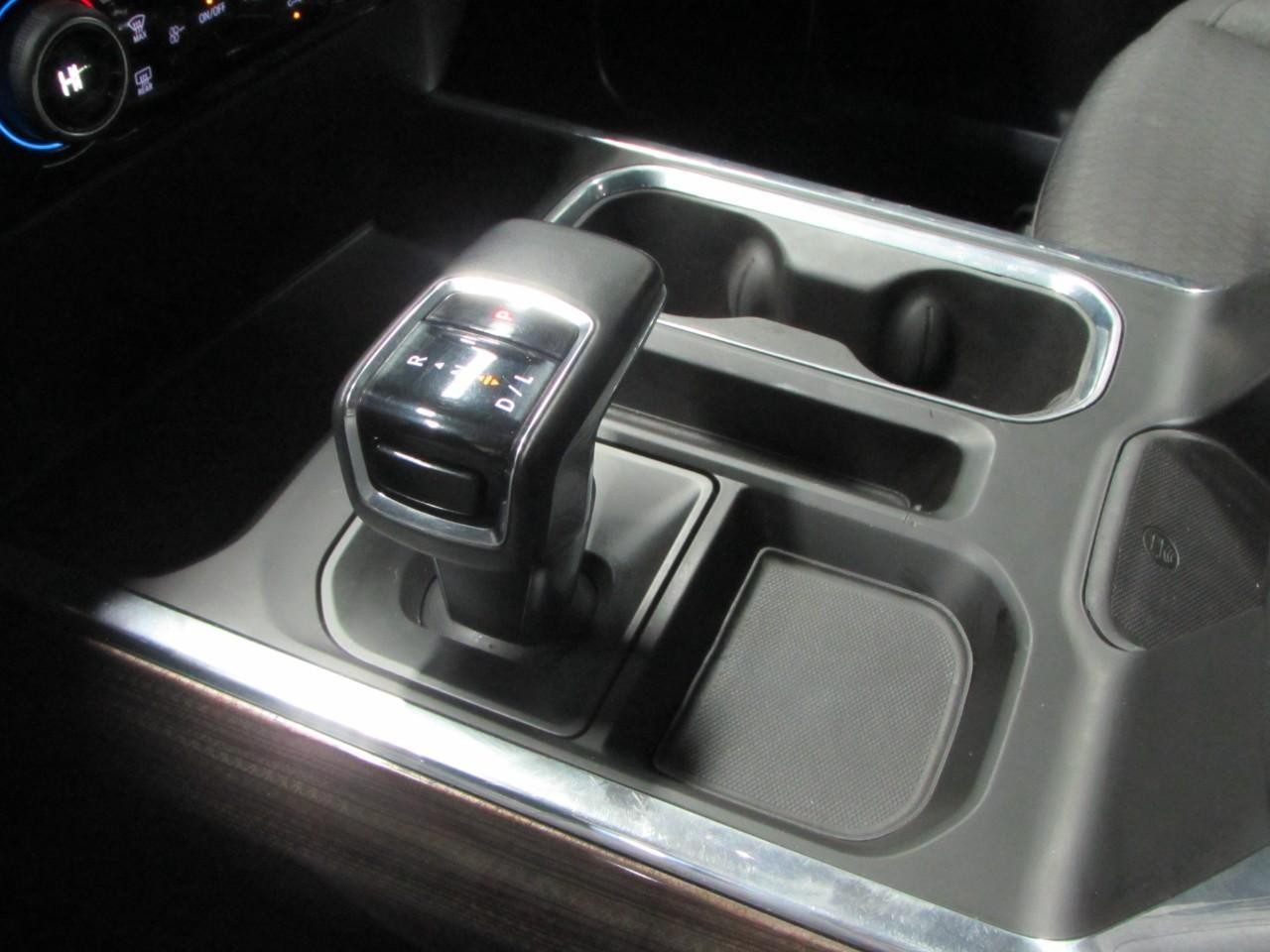 Chevrolet Silverado 1500 Vehicle Full-screen Gallery Image 30