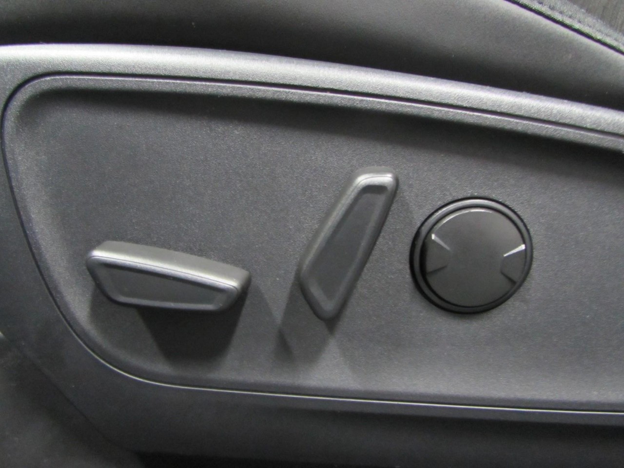 Ford Bronco Sport Vehicle Full-screen Gallery Image 21