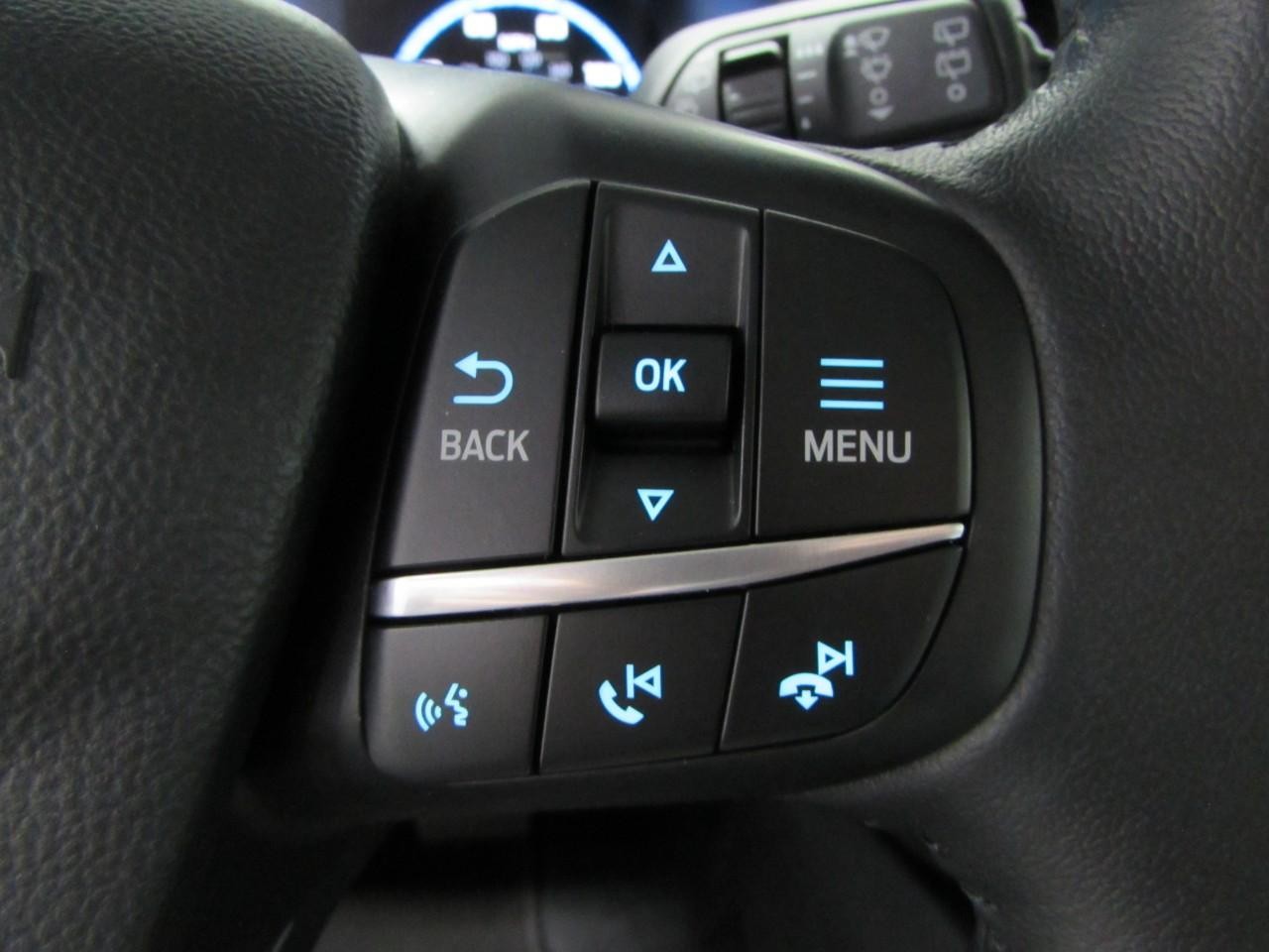 Ford Bronco Sport Vehicle Full-screen Gallery Image 25