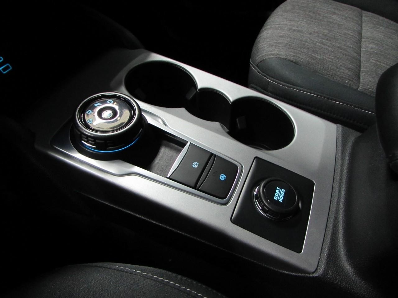 Ford Bronco Sport Vehicle Full-screen Gallery Image 30