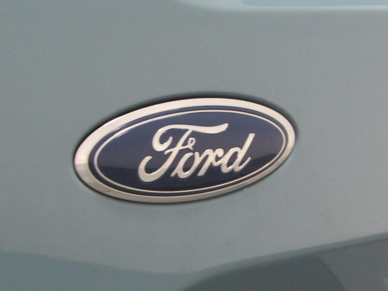 Ford Bronco Sport Vehicle Full-screen Gallery Image 33