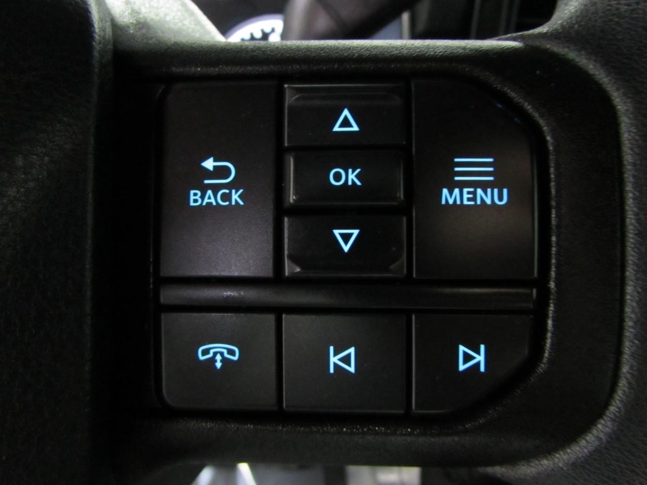 Ford F-150 Vehicle Full-screen Gallery Image 25