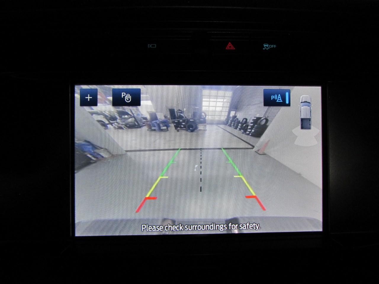 Ford F-150 Vehicle Full-screen Gallery Image 29