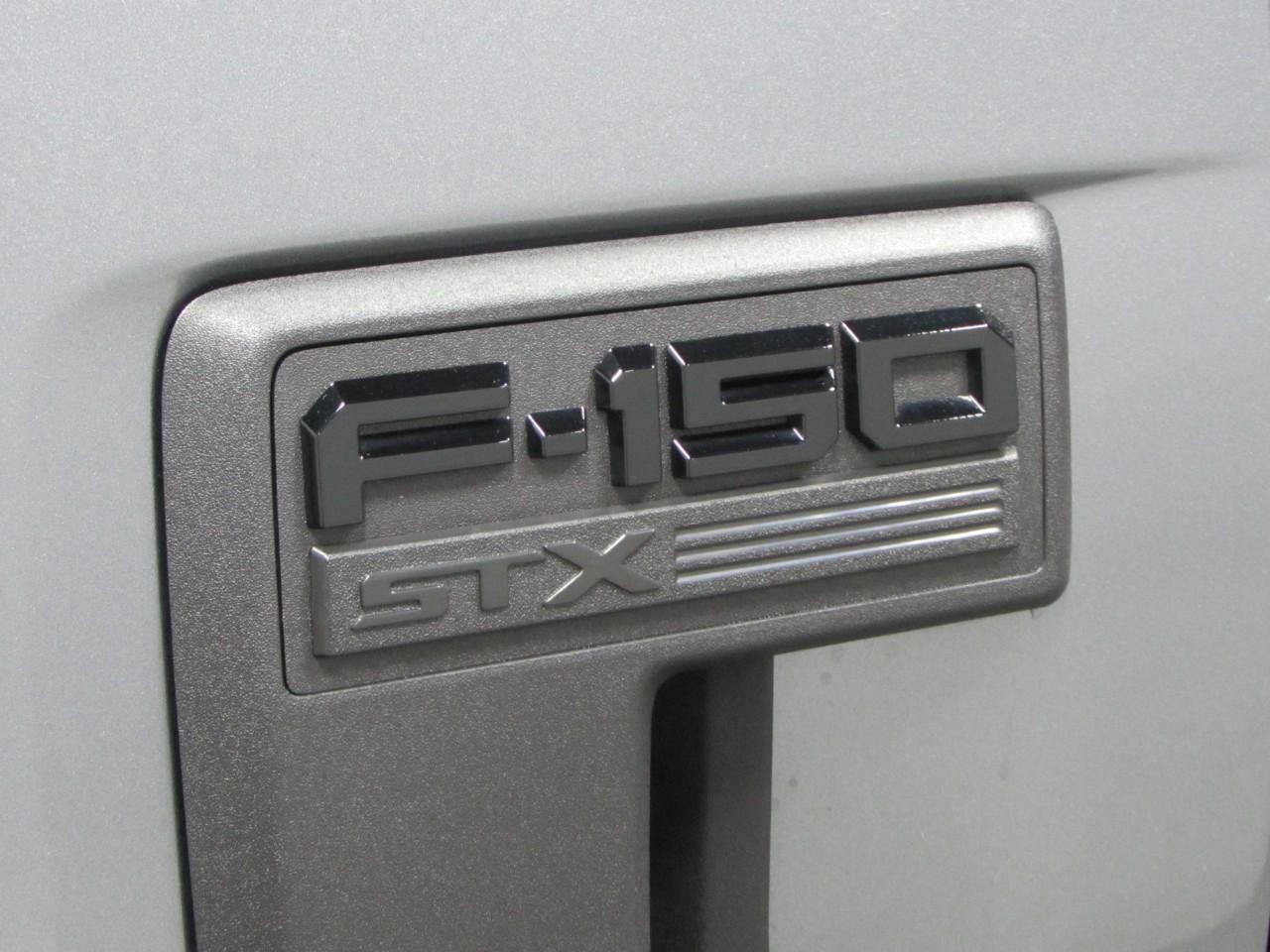 Ford F-150 Vehicle Full-screen Gallery Image 33