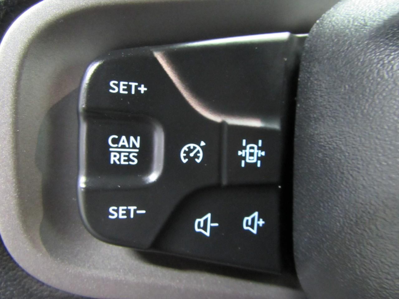 Ford Bronco Vehicle Full-screen Gallery Image 22