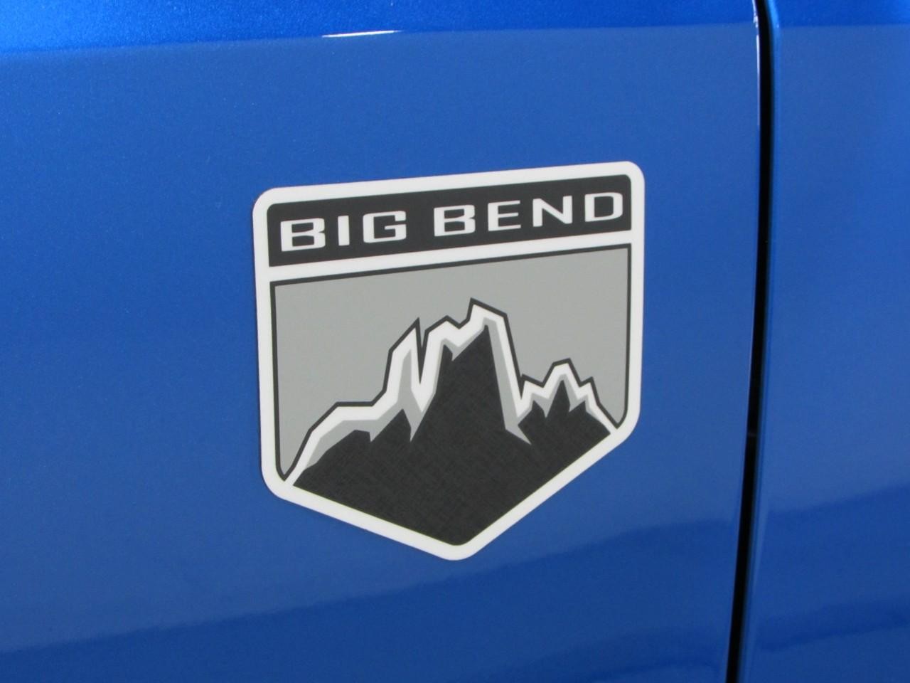 Ford Bronco Vehicle Full-screen Gallery Image 30