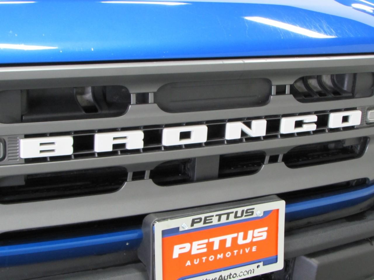 Ford Bronco Vehicle Full-screen Gallery Image 33