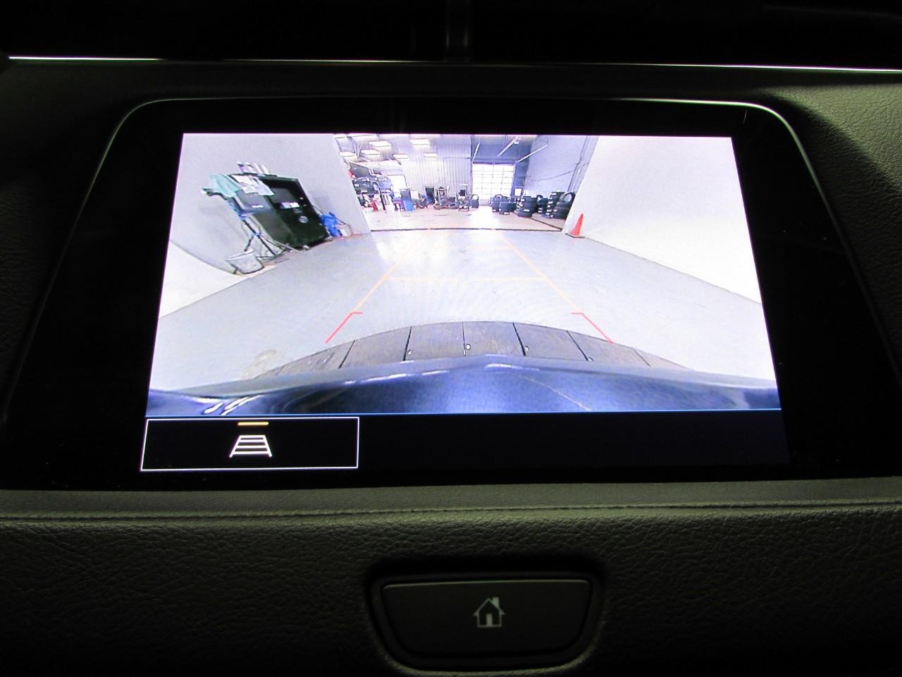 Cadillac XT4 Vehicle Full-screen Gallery Image 28